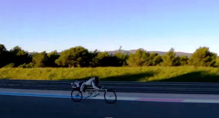 Студенты разогнали байк до «сотни» за 1,7 секунды 