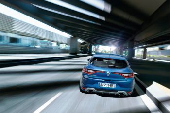 Обновленный Renault Megane получил динамичный дизайн