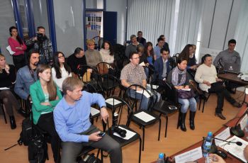 В Санкт-Петербурге обсудили безопасность на дорогах В Санкт-Петербурге обсудили безопасность на дорогах