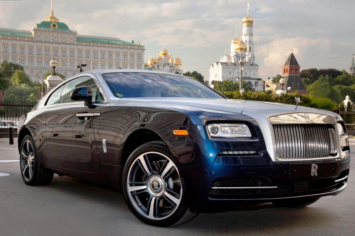 В России стали больше покупать Rolls-Royce