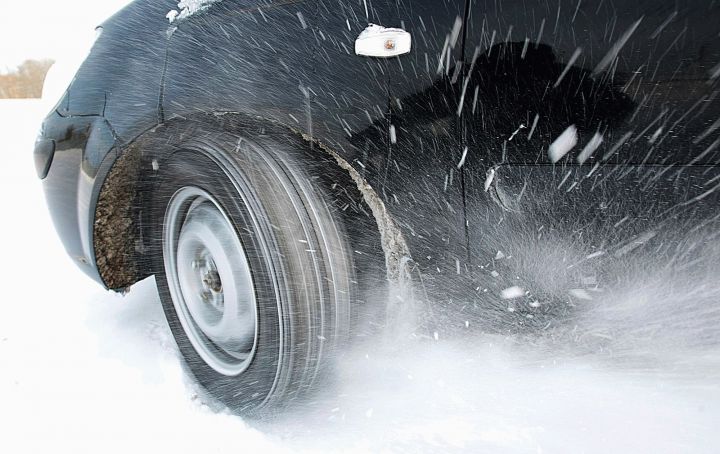 ГАИ предупредит водителей о необходимости заменить резину на зимнюю ГАИ предупредит водителей о необходимости заменить резину на зимнюю