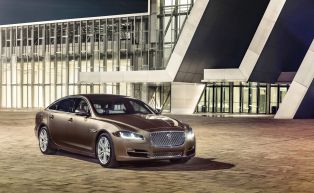 Российские продажи Jaguar XJ начнутся весной 2016 года