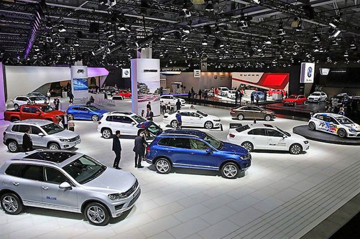 Московский международный автосалон пройдет без мировых компаний Московский международный автосалон пройдет без мировых компаний