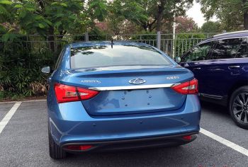 Стала известна цена нового Chery Arrizo 5