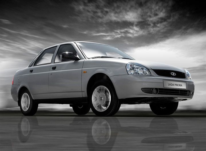 Подешевевшая Lada Priora - новичок рейтинга