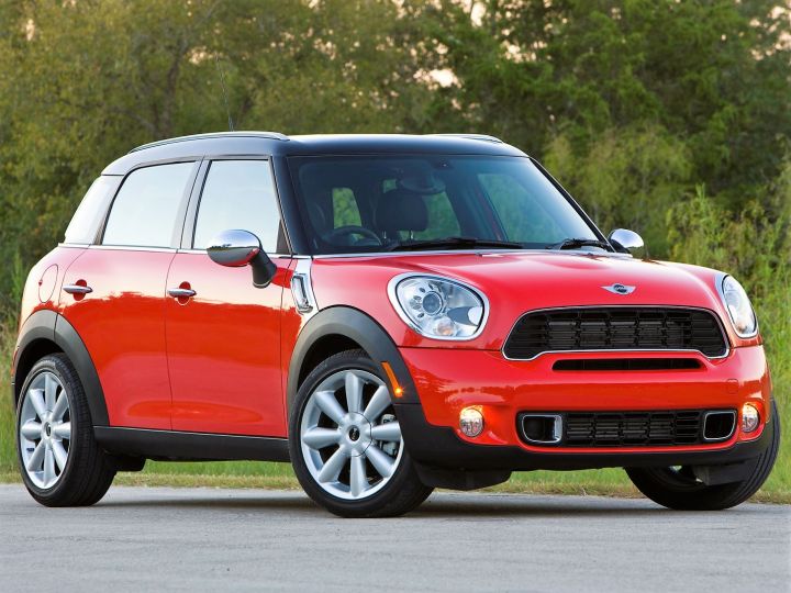 Новое поколение кроссовера Mini Countryman оценили в 1,6 млн рублей
