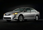 Toyota Camry обзавелся гибридной силовой установкой