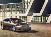 Российские продажи Jaguar XJ начнутся весной 2016 года