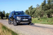Автомобили Renault подорожают с нового года на 5%