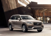 Volvo XC90 стал лучшим внедорожником года в США и Канаде