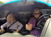Американские старушки повеселились за рулем Lamborghini (ВИДЕО)