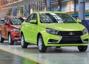 Продажи новых автомобилей в России упали до десятилетнего минимума