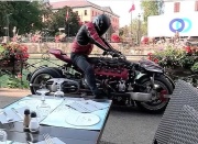 Во Франции представили четырехколесный супербайк (ВИДЕО)
