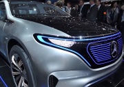 В Париже показали концептуальный электрокроссовер Mercedes-Benz (ВИДЕО)