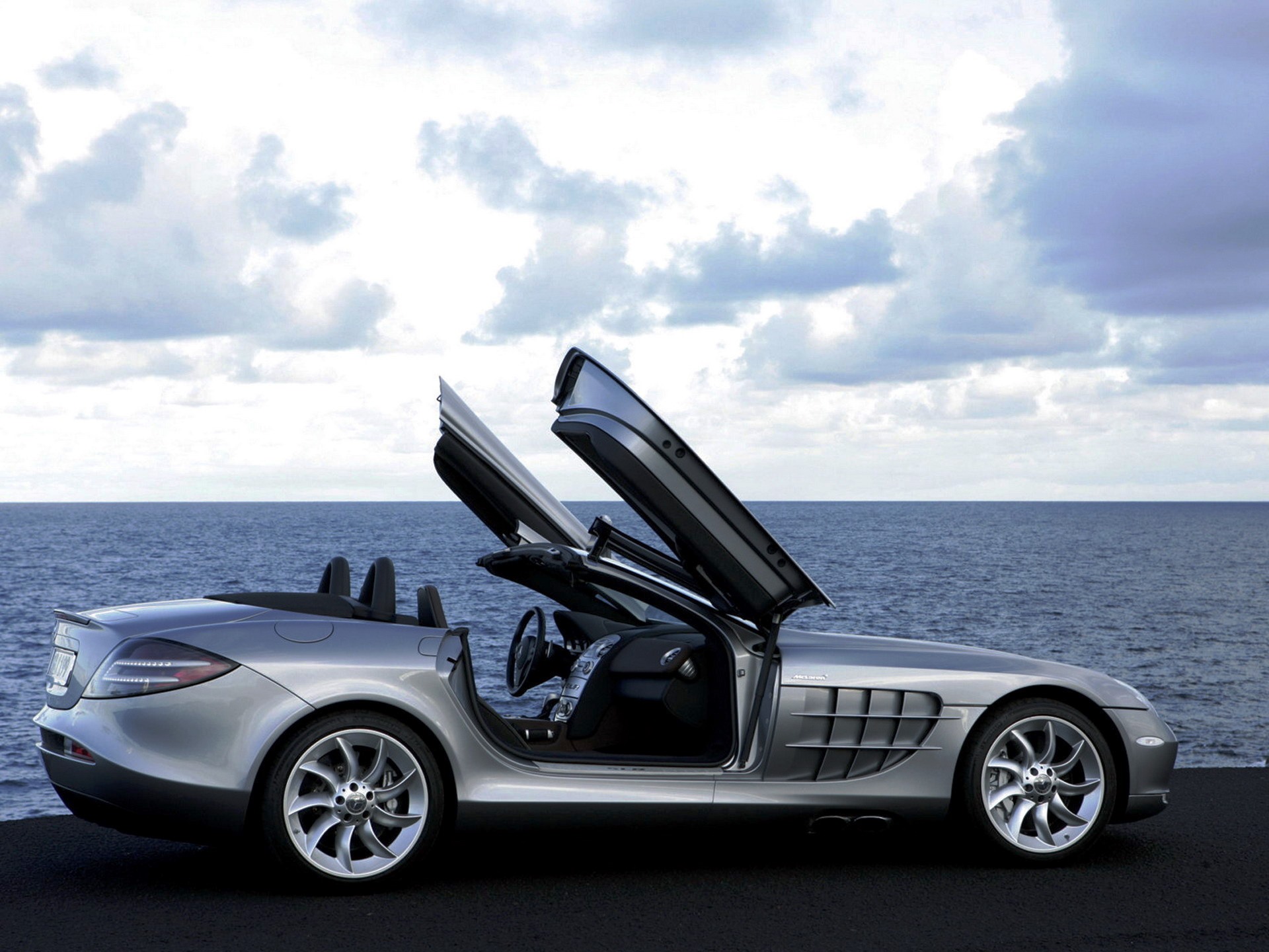 Mercedes Benz SLR MCLAREN кабриолет