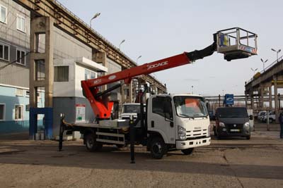 Isuzu NPR75 с автогидроподъемником Socage T322