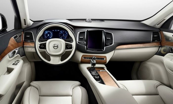 Volvo XC90 2015