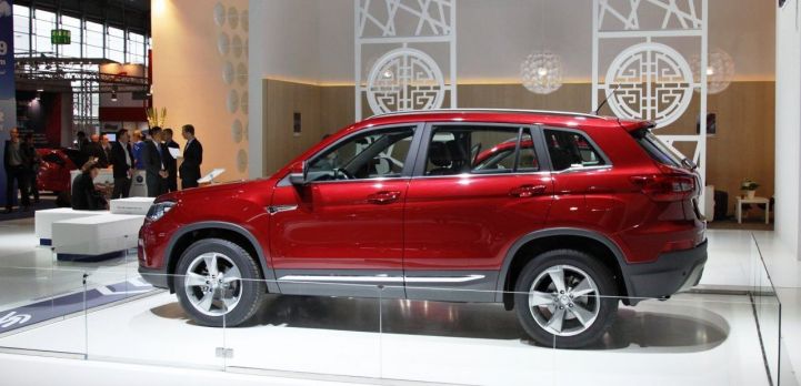 Кроссовер Changan CS75