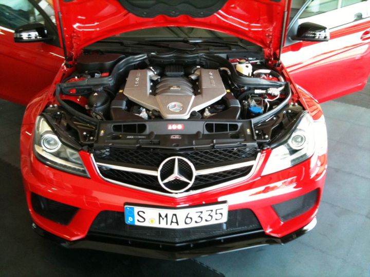 Mercedes-Benz С 63 AMG получил новый двигатель