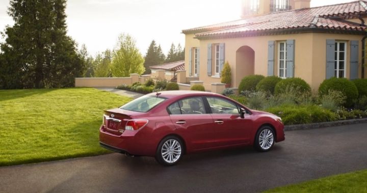 Subaru Impreza 2015 модельного года.