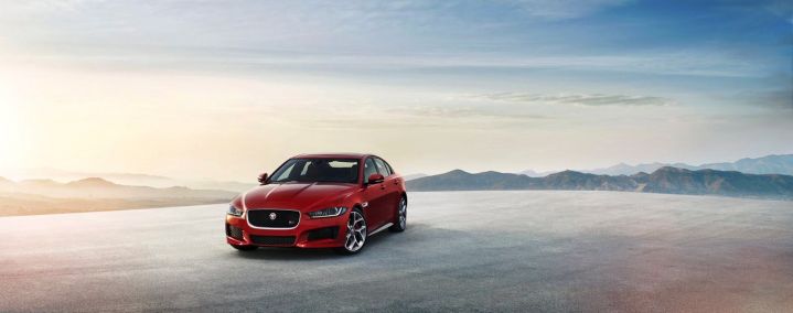 Jaguar XE