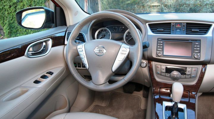 Новый Nissan Sentra получит 4 модификации.