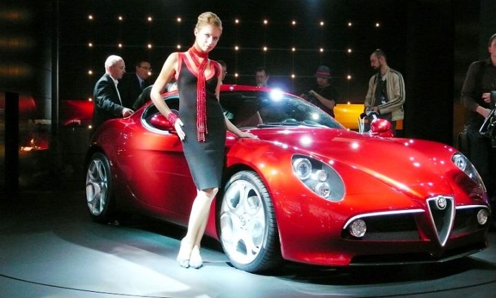 Парижский автосалон 2014 года работает 2-19 октября.