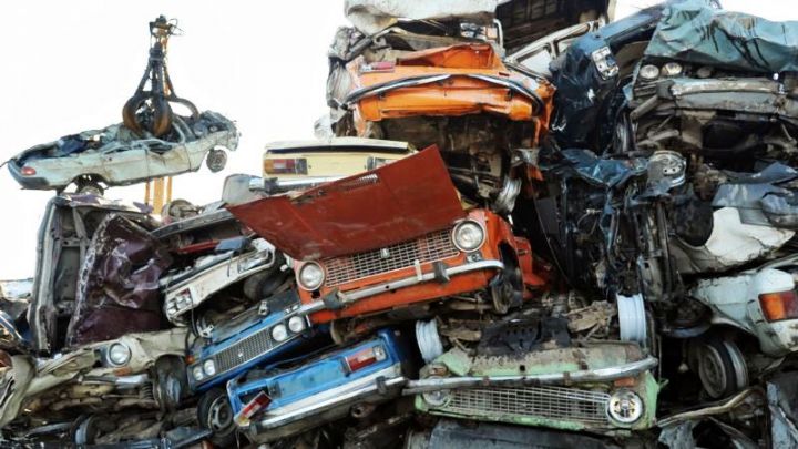 В России приостановили действие программы автоутилизации.