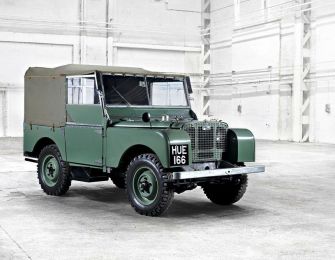 В России прекращена продажа Land Rover Defender