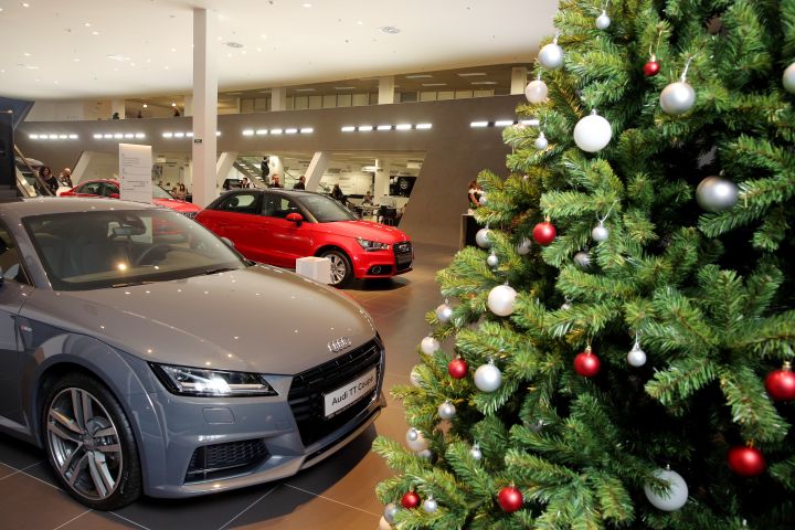 Новогодние условия от &laquo;Ауди Центра Выборгский&raquo; на обслуживание автомобилей Audi старше двух лет.