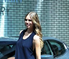 Детройт-2015: самые красивые девушки автошоу