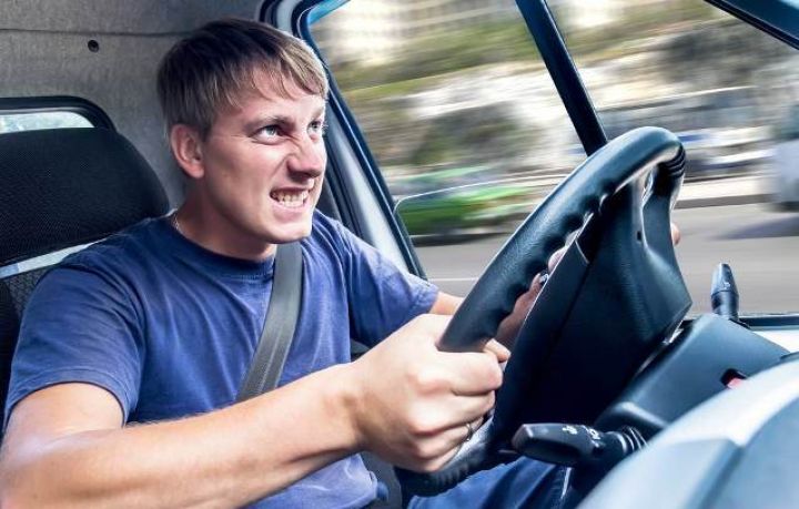 Статистика ГИБДД: больше всего аварий совершают водители с 15-летним стажем