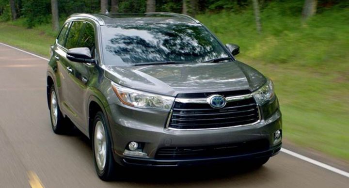 В России опять дорожают автомобили Toyota