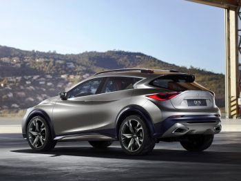 В Женеве прошла премьера кроссовера Infiniti QX30