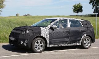 Kia вывела на тесты новый компактвэн