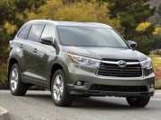 Почти все модели Toyota подорожали на 20%, Highlander сохранил старую цену