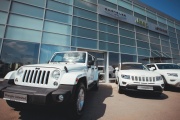 Дилерский центр Chrysler/Jeep в «Автополе» и премьера нового Jeep Cherokee